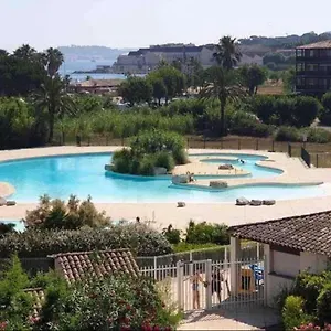  Appartement / / Marines De / Saint-tropez